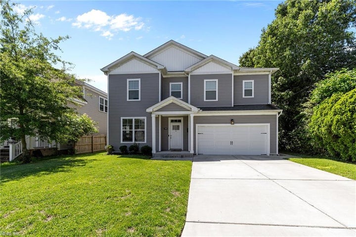 Photo 1 of 18 — 3745 Peterson ST, Norfolk, VA 23513