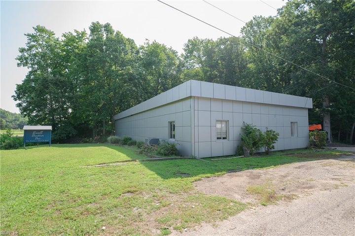 Photo 1 of 20 — 9991 John Clayton Memorial HWY, Gloucester, VA 23061