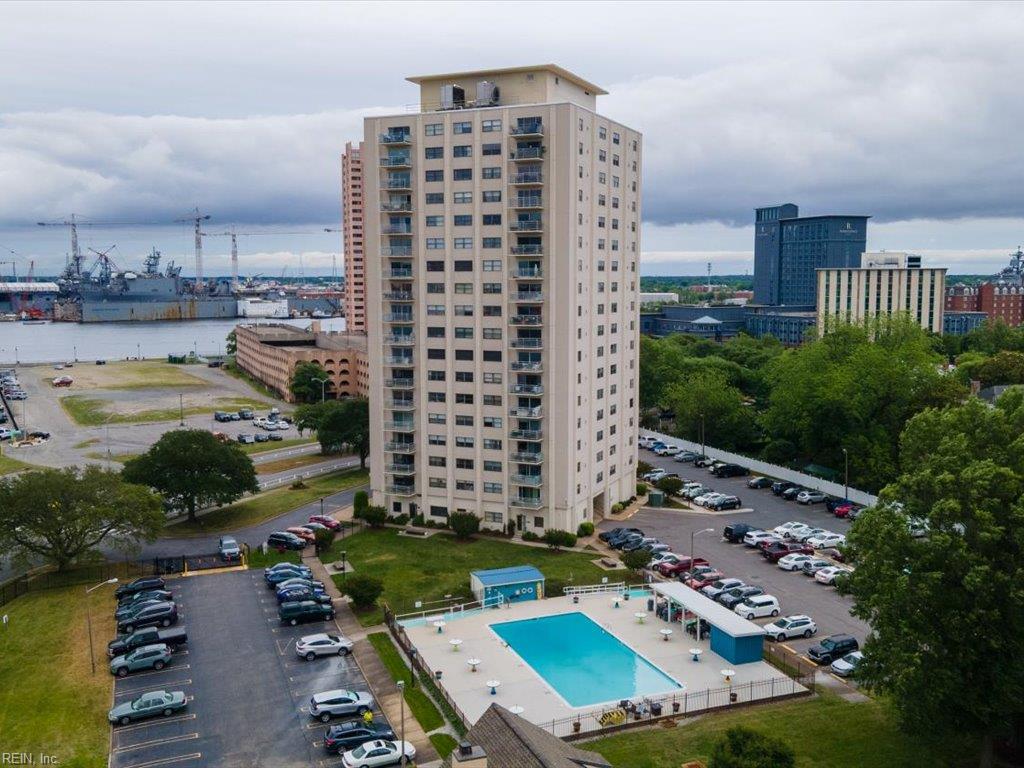 Photo 1 of 50 — 1 Crawford PW 1805, Portsmouth, VA 23704
