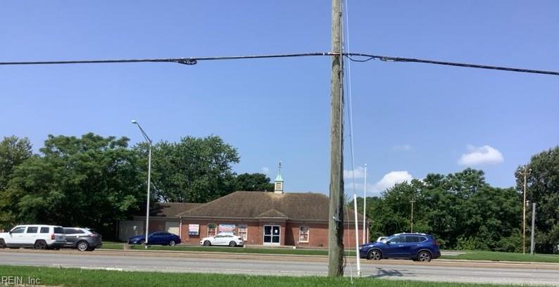 Photo 1 of 8 — 1025 Newtown RD, Norfolk, VA 23502