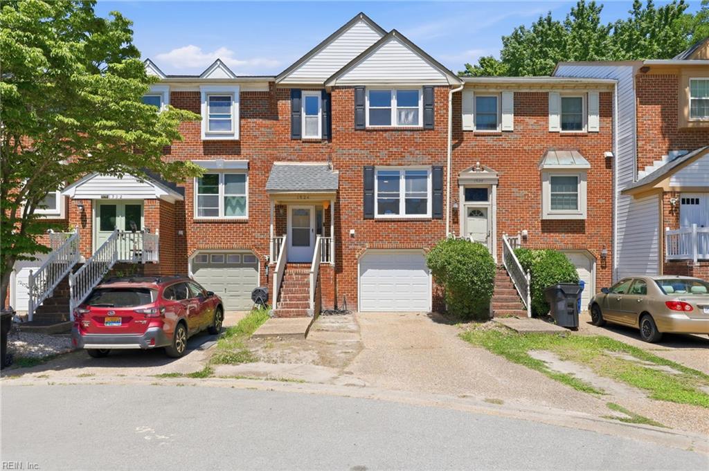 Photo 1 of 38 — 1524 Brendle CT, Virginia Beach, VA 23464
