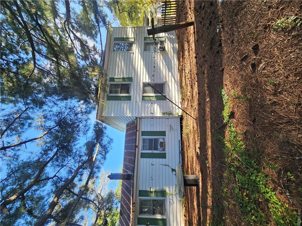 210 N 4th ST - Photo 2