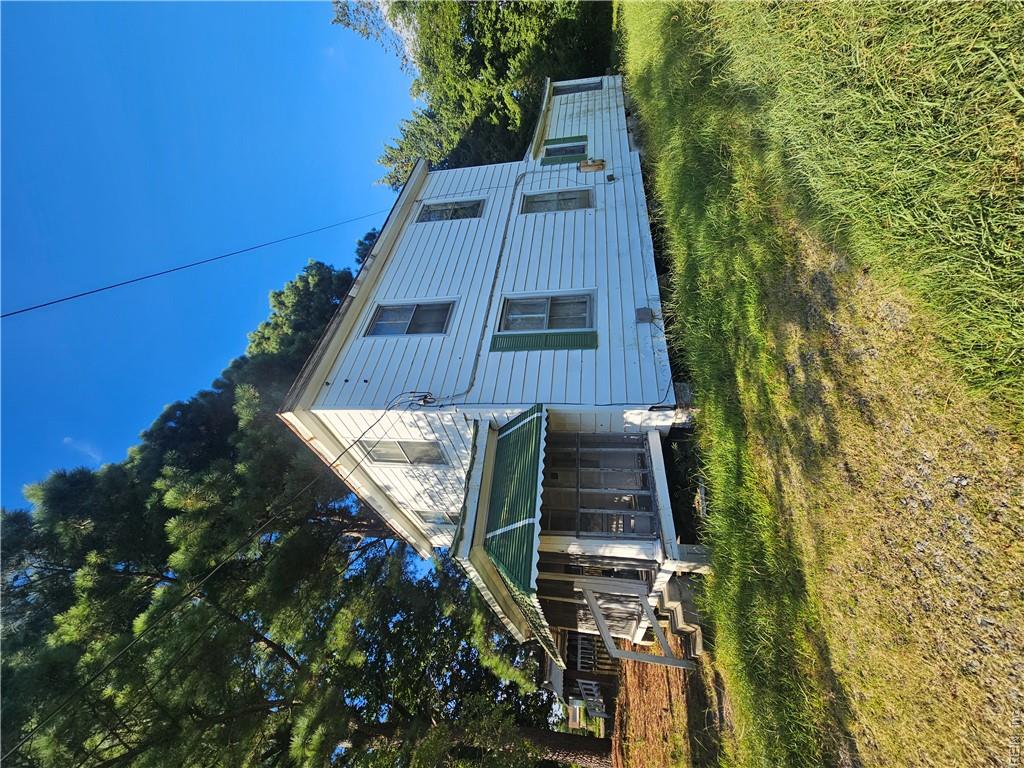 210 N 4th ST - Photo 3