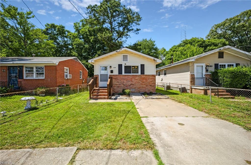 Photo 1 of 20 — 825 North AVE, Newport News, VA 23605