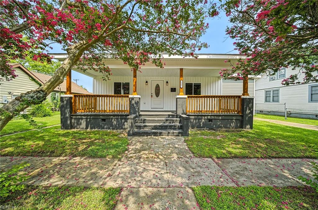 Photo 1 of 35 — 1907 Azalea AVE, Portsmouth, VA 23704