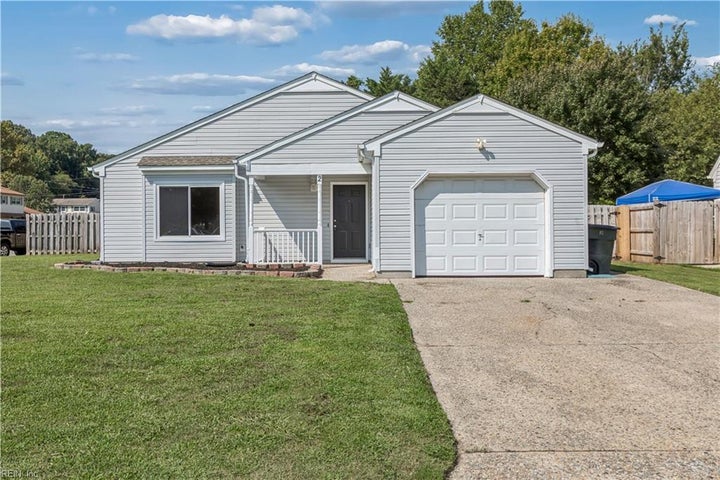 Photo 1 of 29 — 2 Hiram Crockett CT, Hampton, VA 23669