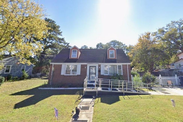 3741 Riverside DR
