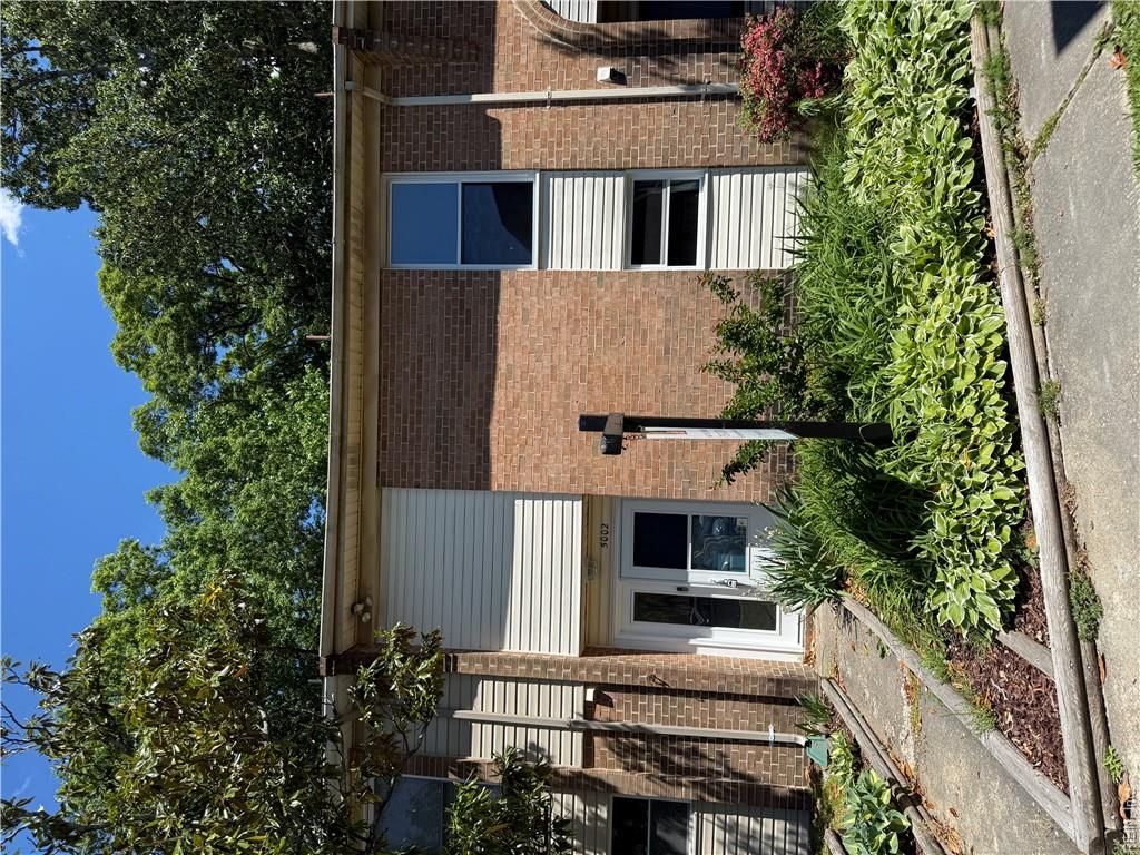 Photo 1 of 35 — 5002 Amboy CT, Virginia Beach, VA 23462