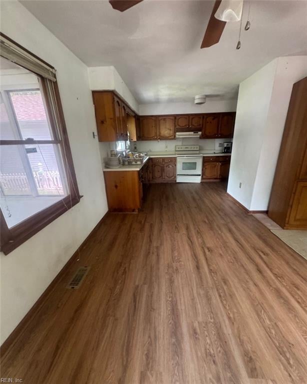 135 Francis ST - Photo 3