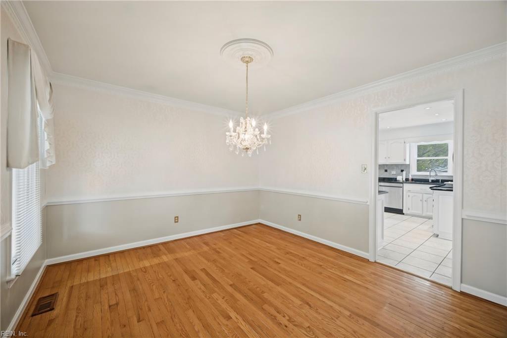 Photo 1 of 40 — 1836 Summerhedge CLS, Virginia Beach, VA 23456
