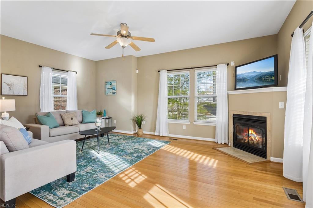 Photo 1 of 40 — 625 13th ST, Virginia Beach, VA 23451