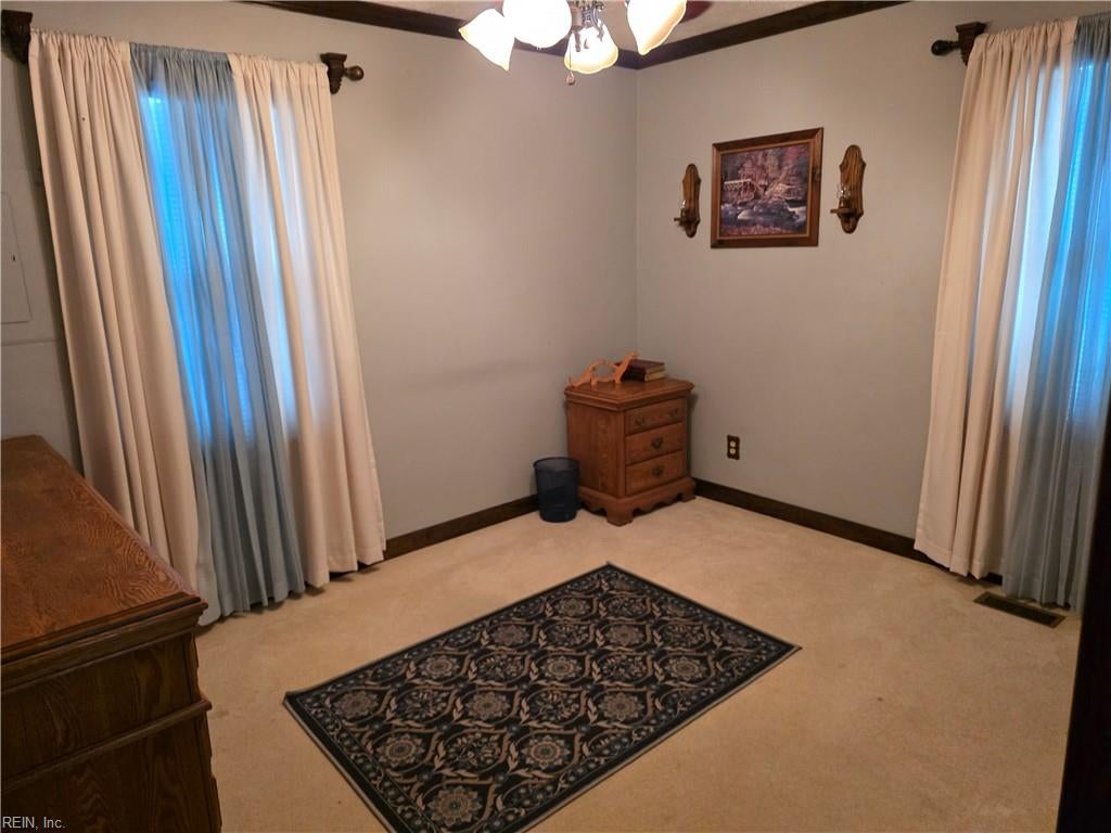 35 Laurel DR - Photo 2
