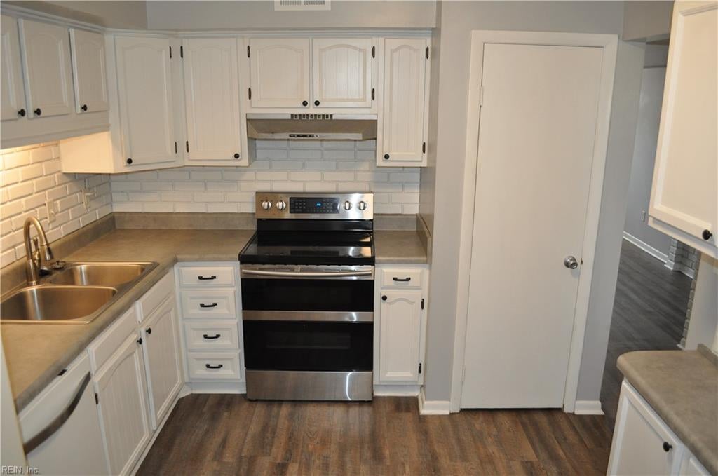 707 Tilden PL - Photo 3