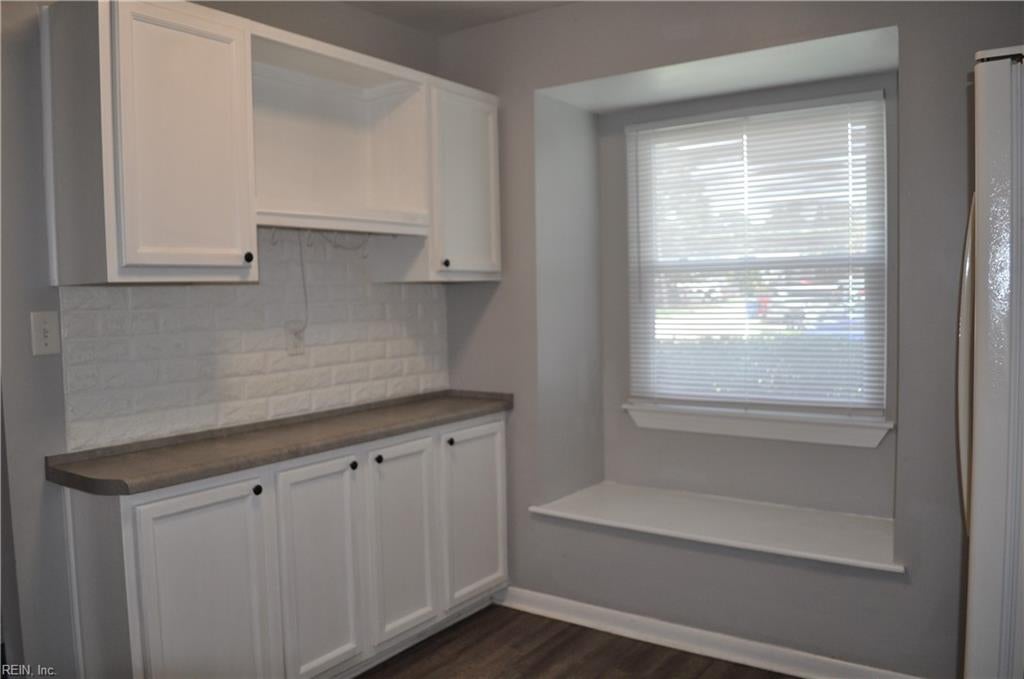 707 Tilden PL - Photo 4