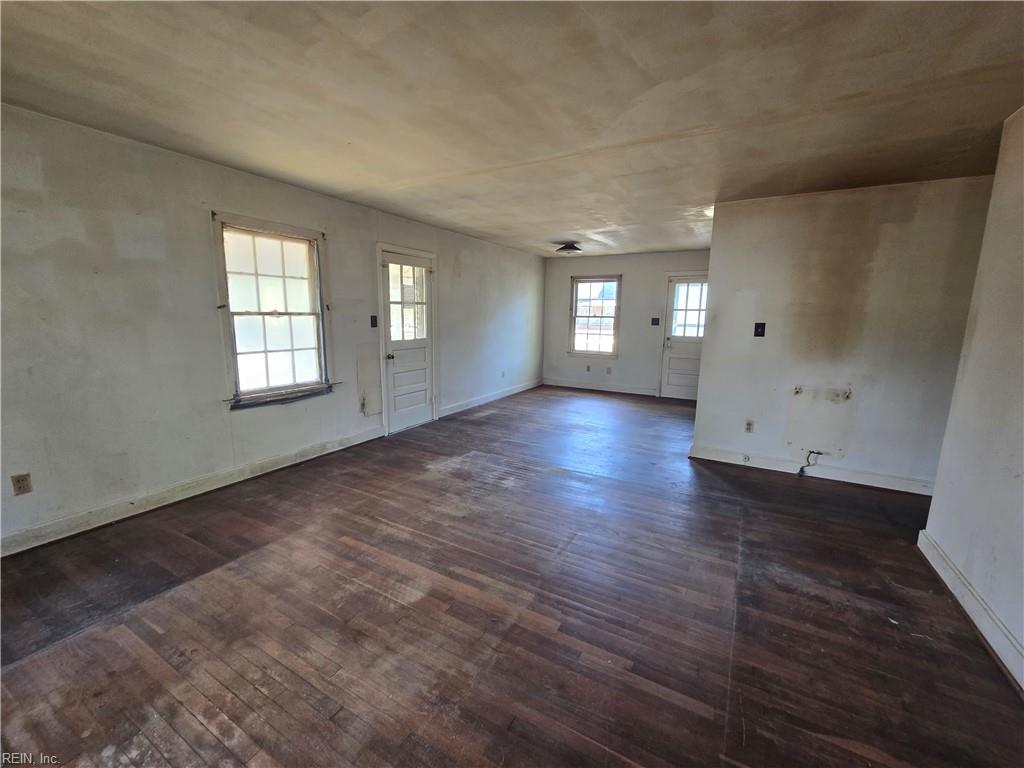 209 Malita ST - Photo 2