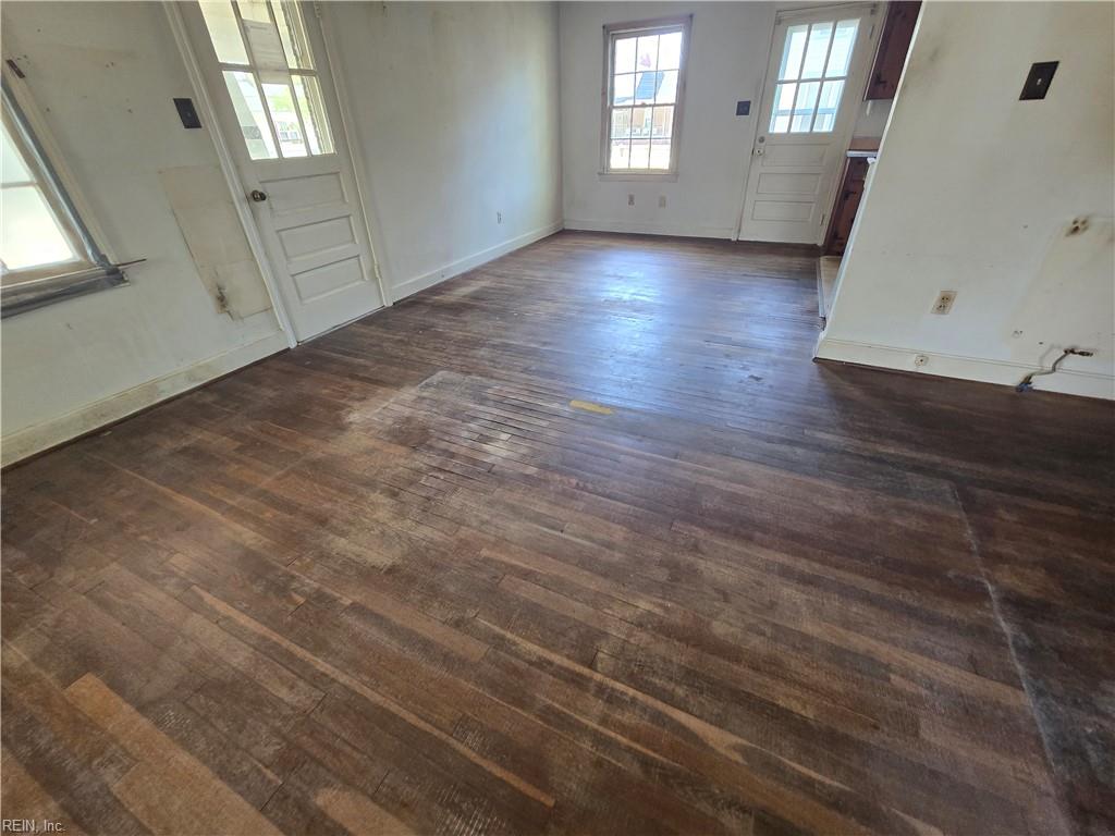 209 Malita ST - Photo 3