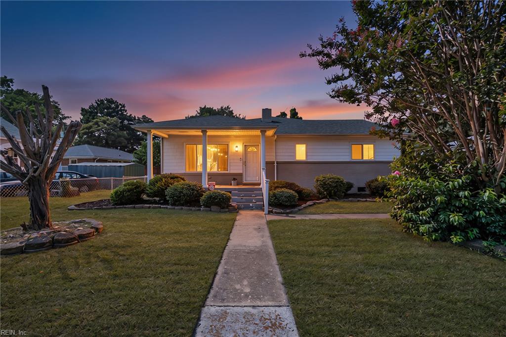 Photo 1 of 43 — 2724 Ash ST, Portsmouth, VA 23707
