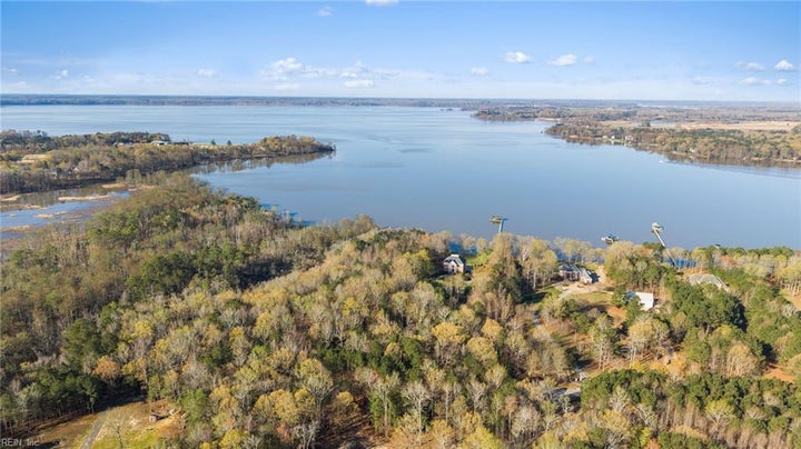 Photo 1 of 13 — 3532 Barretts Ferry DR, Williamsburg, VA 23185