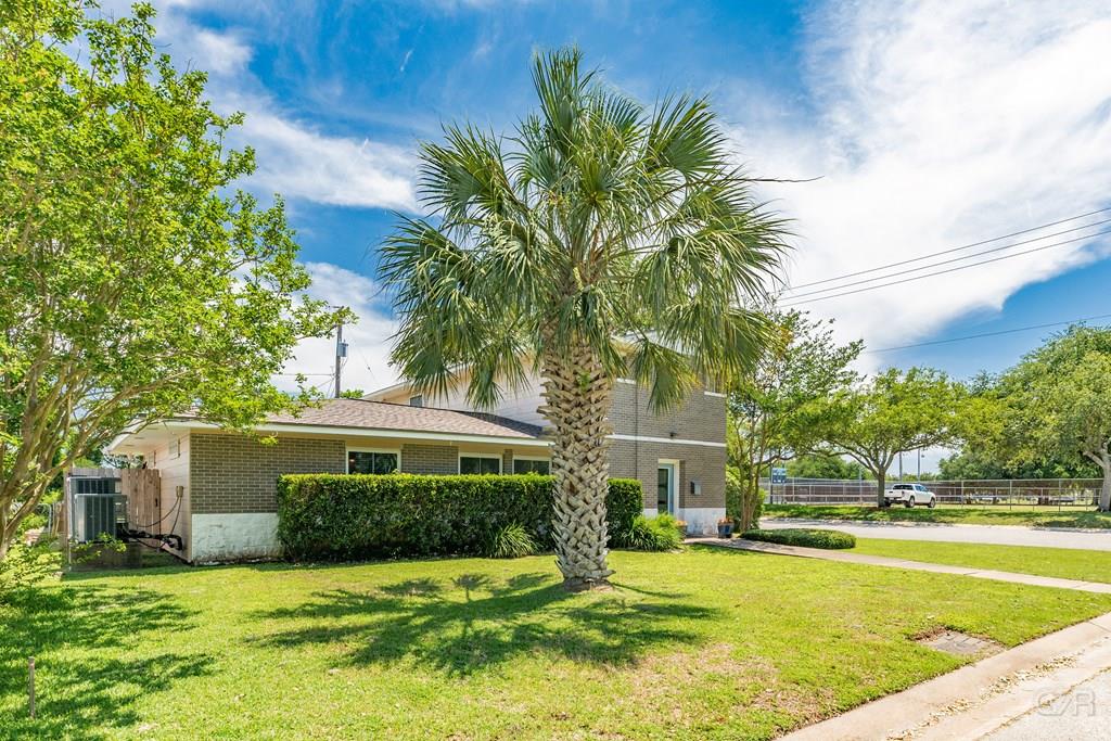 127 Bonita Ave, Galveston, Texas image 4