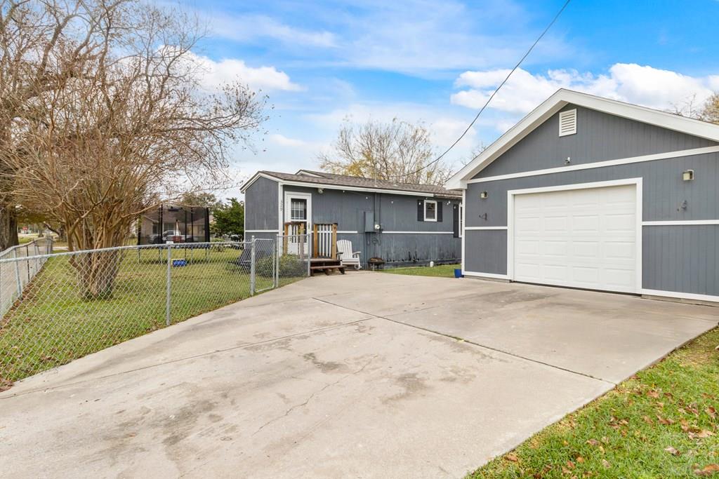 329 17th Avenue N Ave, Texas City, California image 19