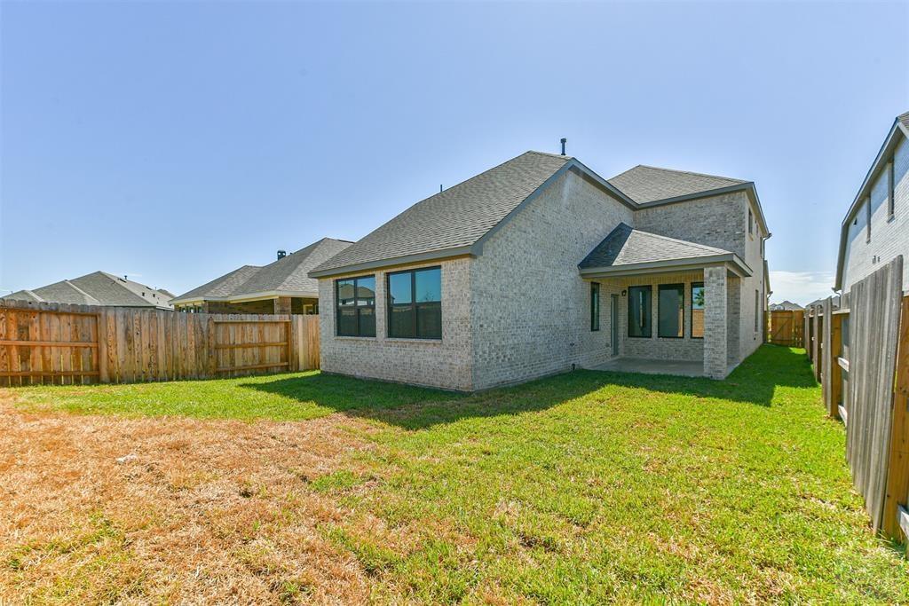 13106 Blue Flora Drive, Texas City, Texas image 34