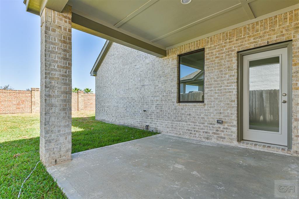 13106 Blue Flora Drive, Texas City, Texas image 33