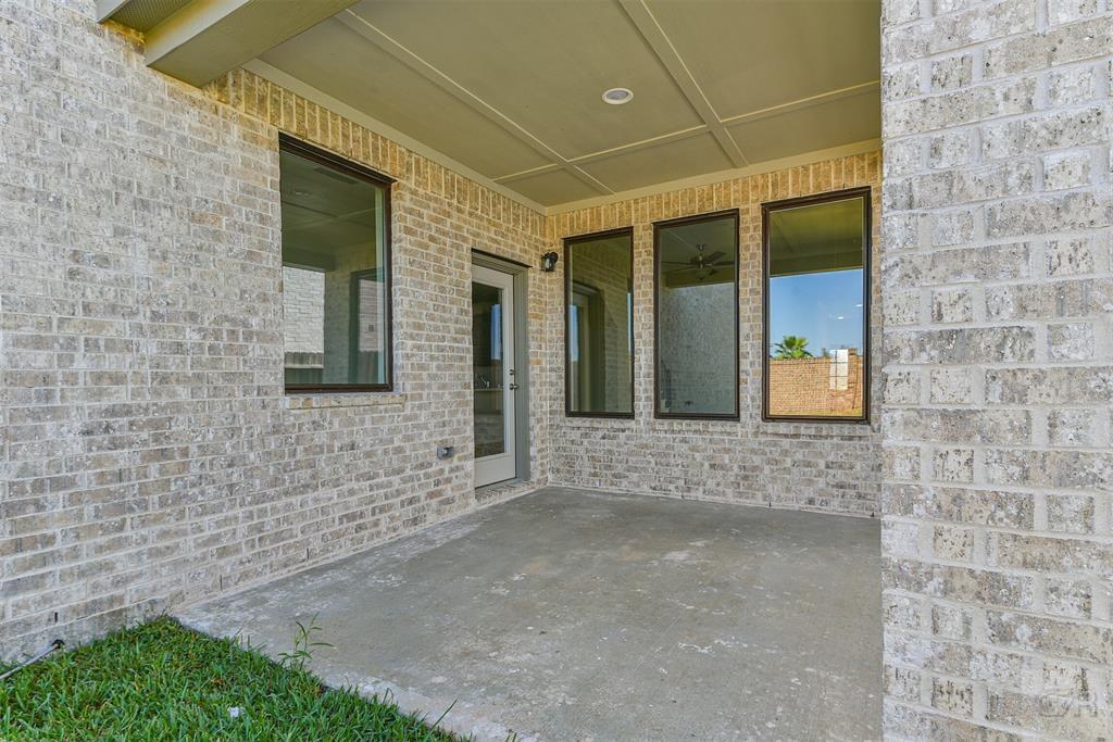 13106 Blue Flora Drive, Texas City, Texas image 32