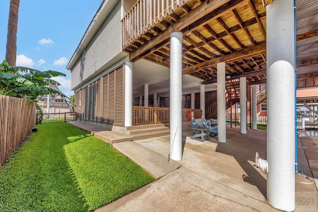 1427 Bamboo Drive, Tiki Island, California image 38