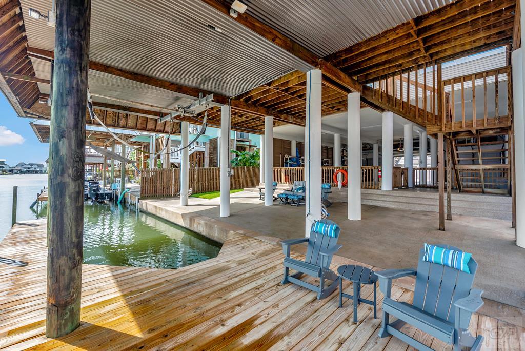 1427 Bamboo Drive, Tiki Island, California image 36