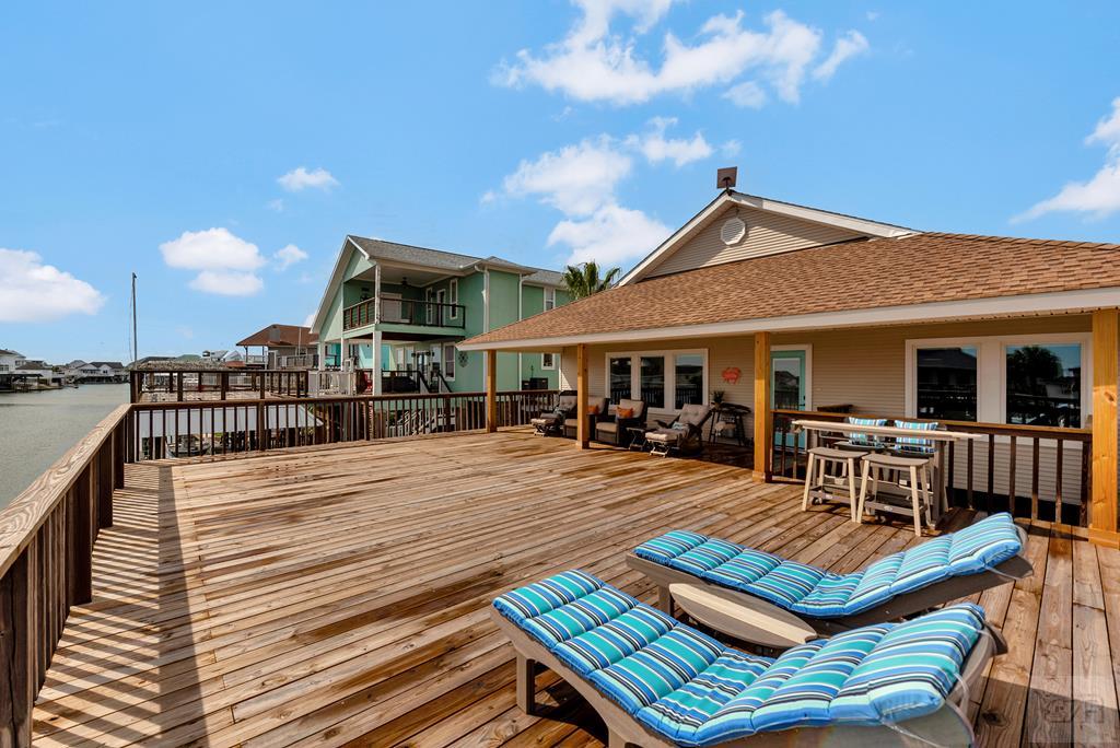 1427 Bamboo Drive, Tiki Island, California image 31