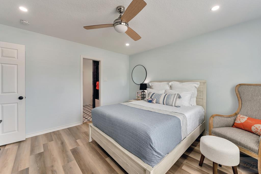 1427 Bamboo Drive, Tiki Island, California image 24