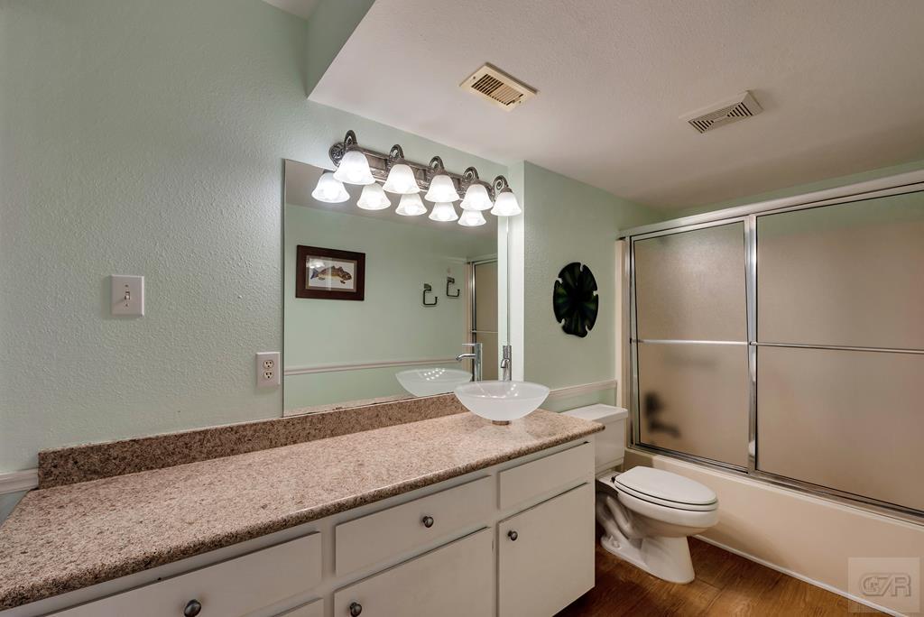 1327 Tiki Drive, Tiki Island, California image 16