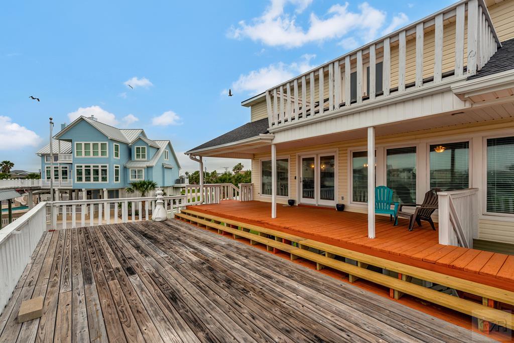 1327 Tiki Drive, Tiki Island, California image 32