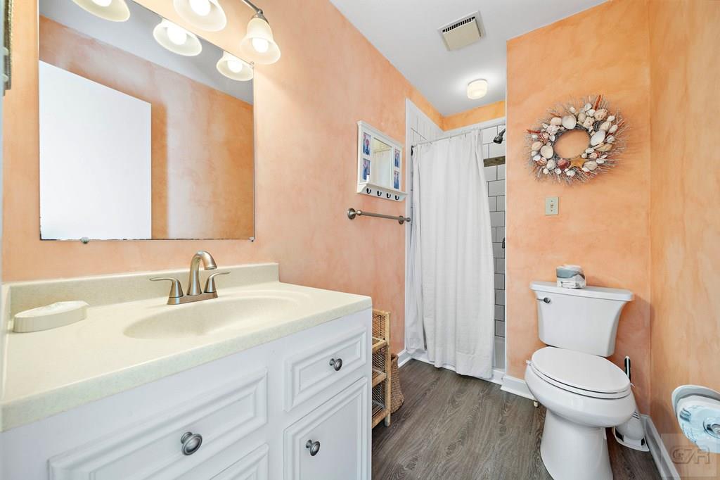 16906 N Beachcomber Drive, Jamaica Beach, Texas image 27