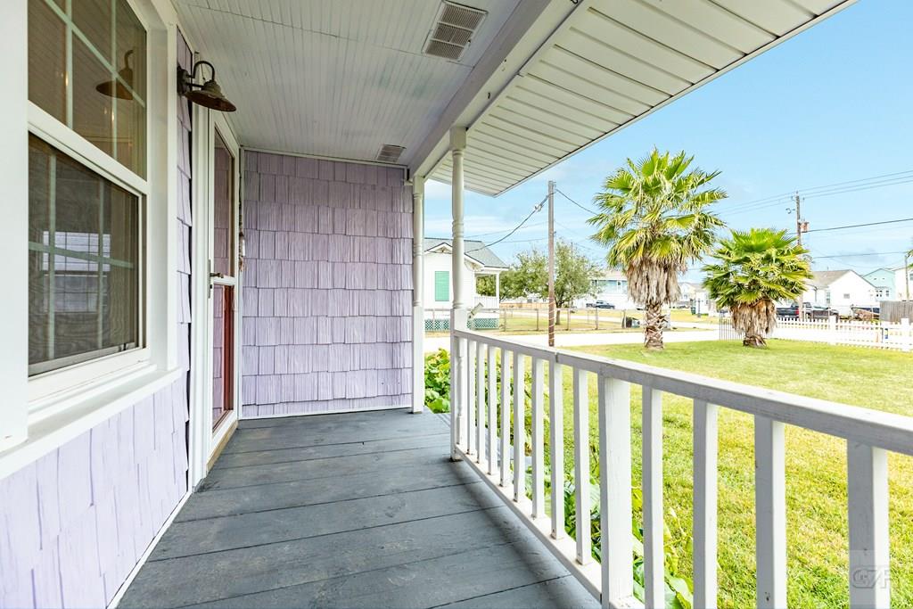 2303 103rd Street, Galveston, Texas image 3