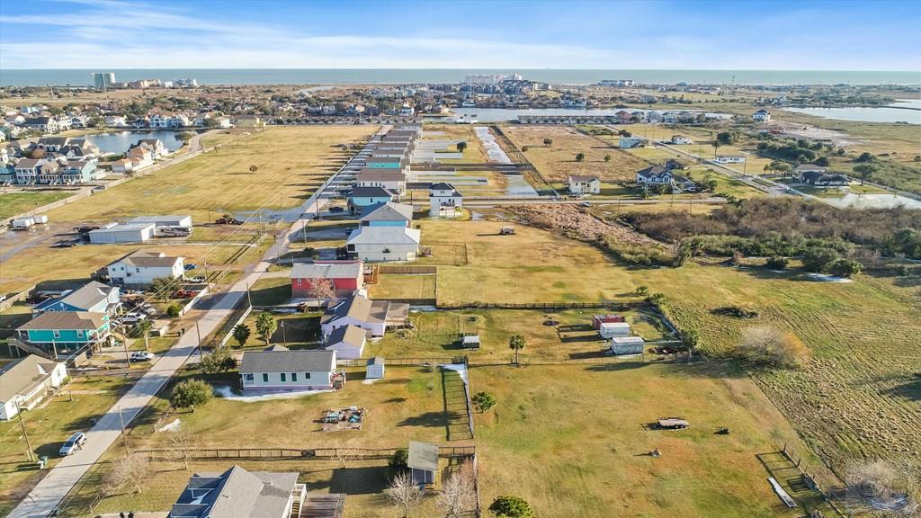 2303 103rd Street, Galveston, Texas image 6