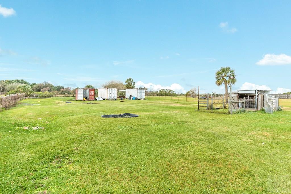 2303 103rd Street, Galveston, Texas image 31