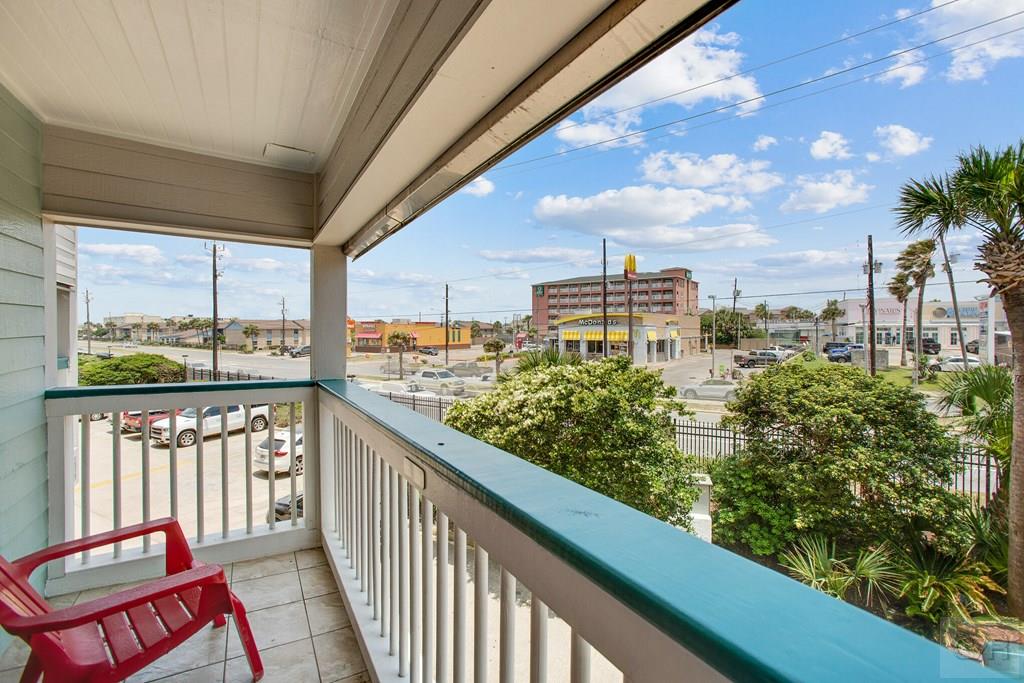 21232 Gulf Drive, Galveston, Texas image 22