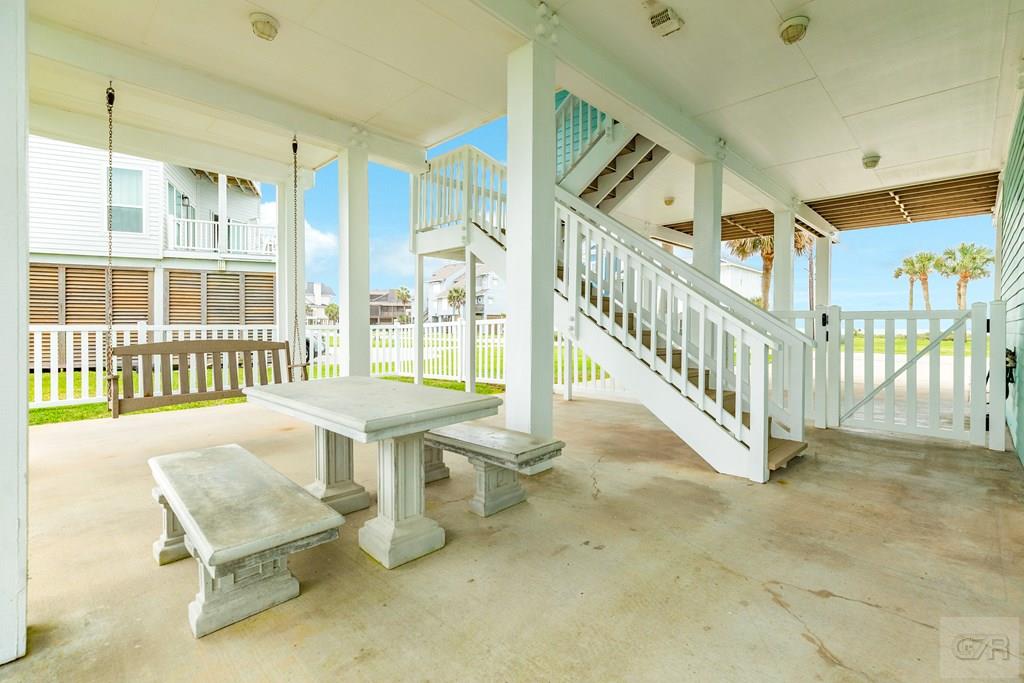 18302 E De Vaca Lane, Galveston, Texas image 10
