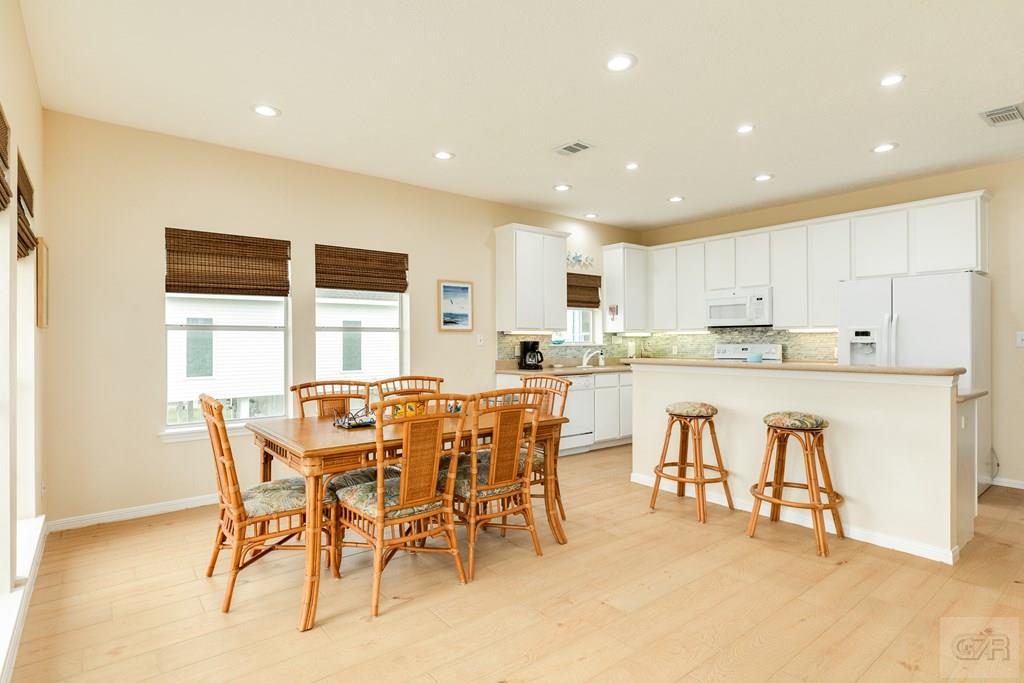 18302 E De Vaca Lane, Galveston, Texas image 24