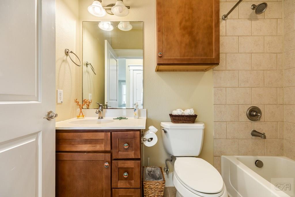 26934 Bay Water Drive, Galveston, Ohio image 17