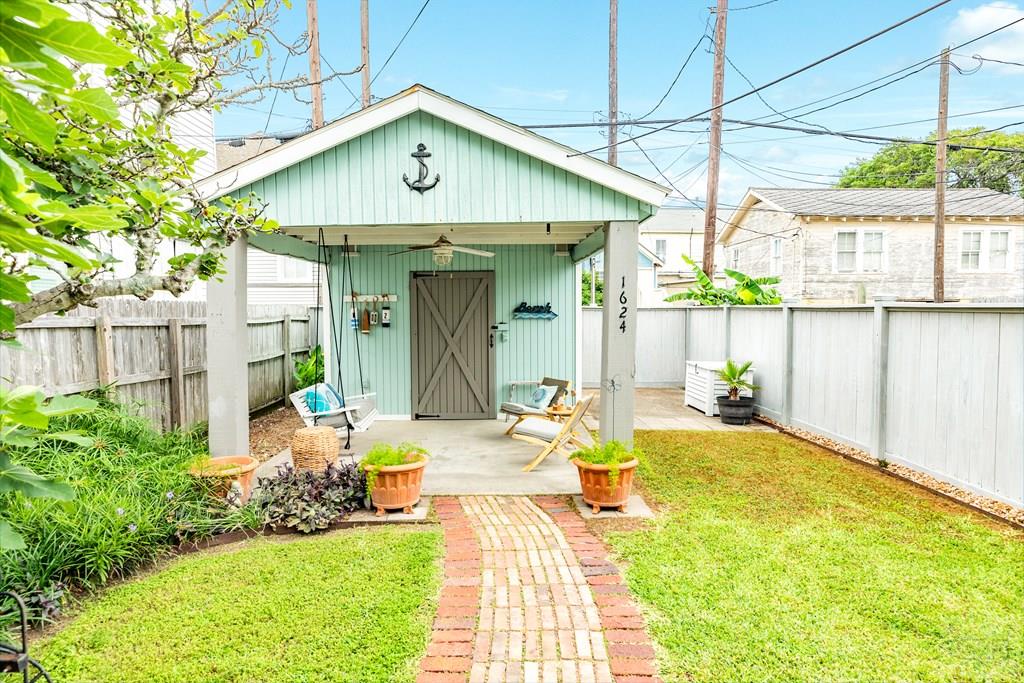 1624 Ave N 1/2, Galveston, Texas image 37