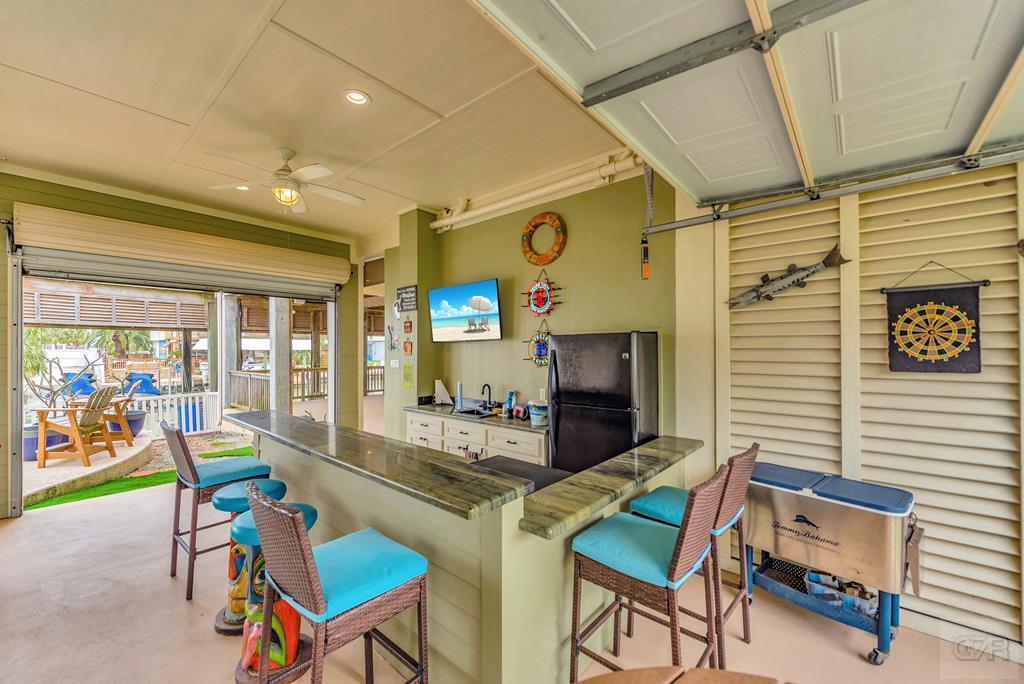 1522 Windsong Way, Tiki Island, Texas image 41