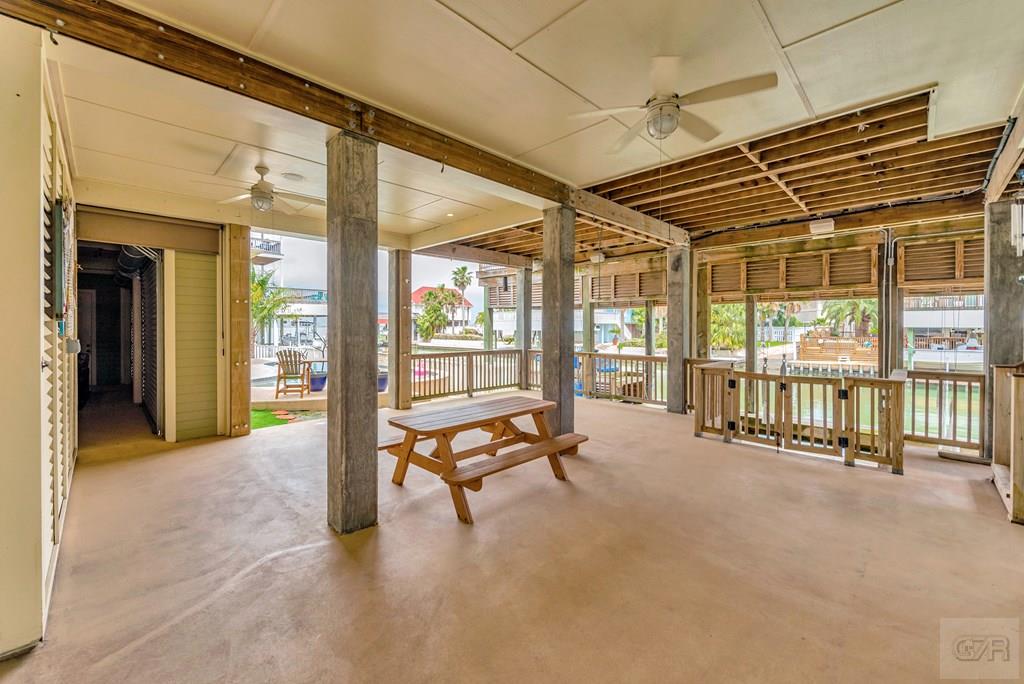 1522 Windsong Way, Tiki Island, Texas image 5