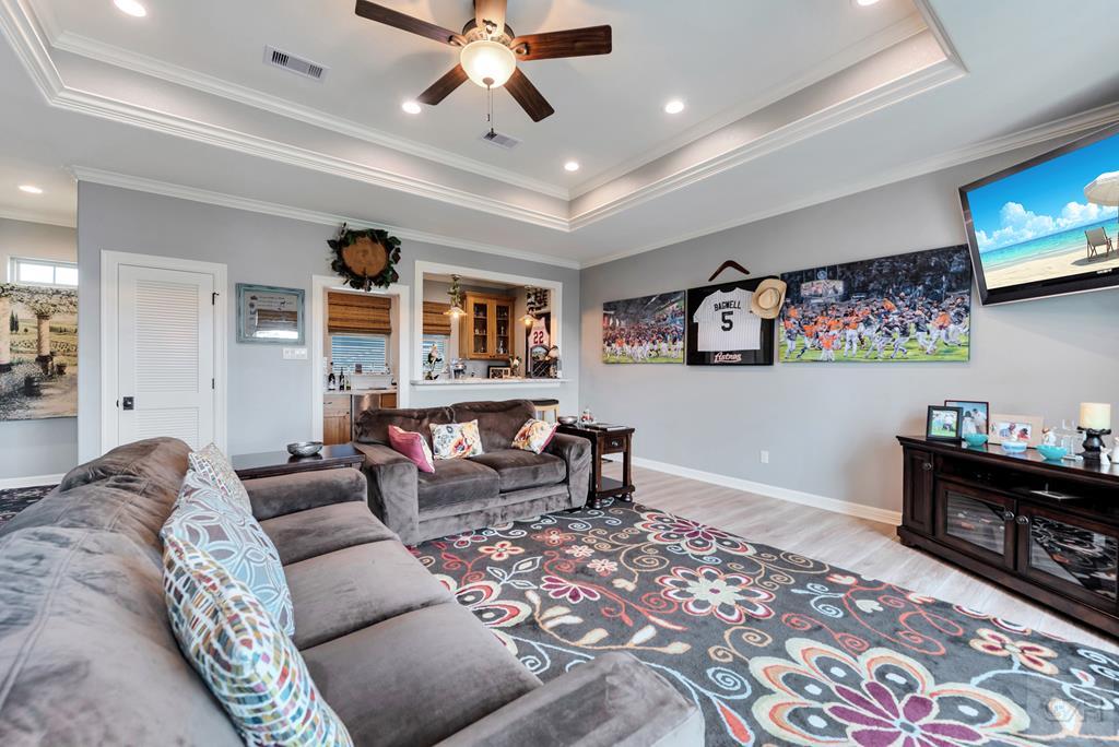 1522 Windsong Way, Tiki Island, Texas image 33