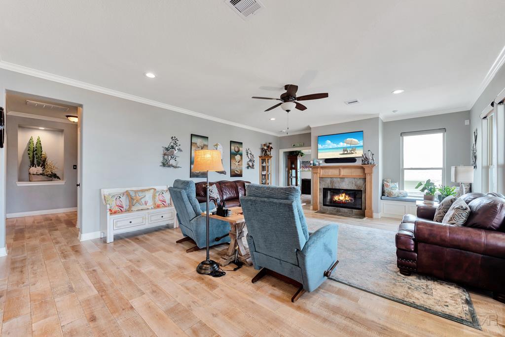 1522 Windsong Way, Tiki Island, Texas image 10