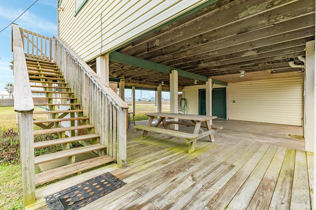 16725 W Captain Bligh Avenue, Jamaica Beach, Texas image 11