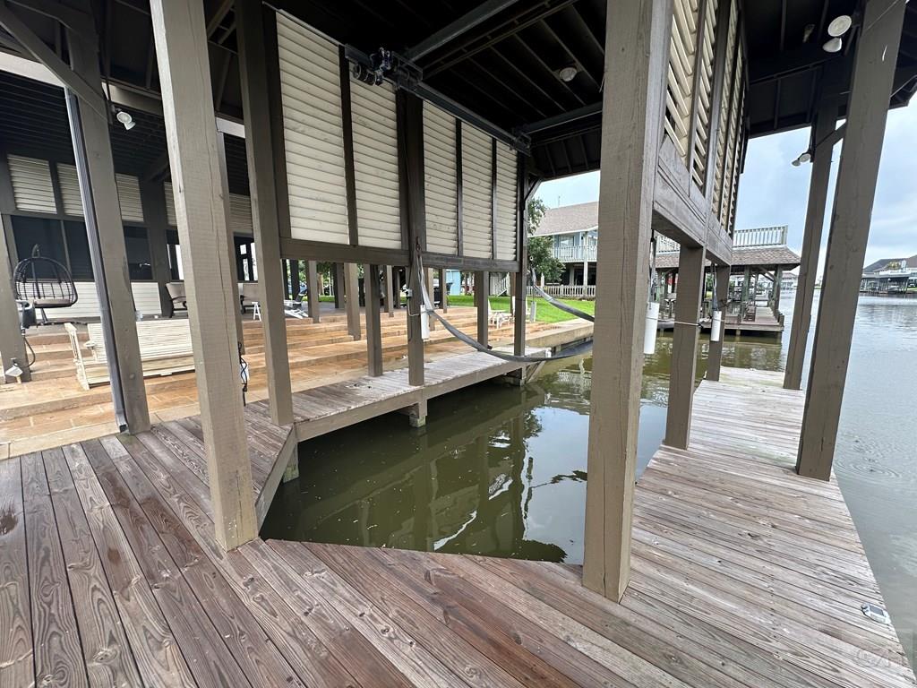 1170 Waterways Drive, Crystal Beach, Texas image 16