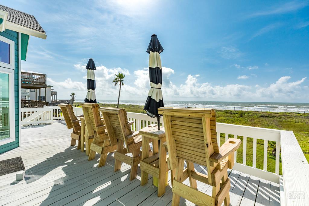 2418 Blue Water Hwy, SURFSIDE, Texas image 1
