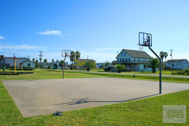 4118 Hardin Drive, Galveston, Texas image 4